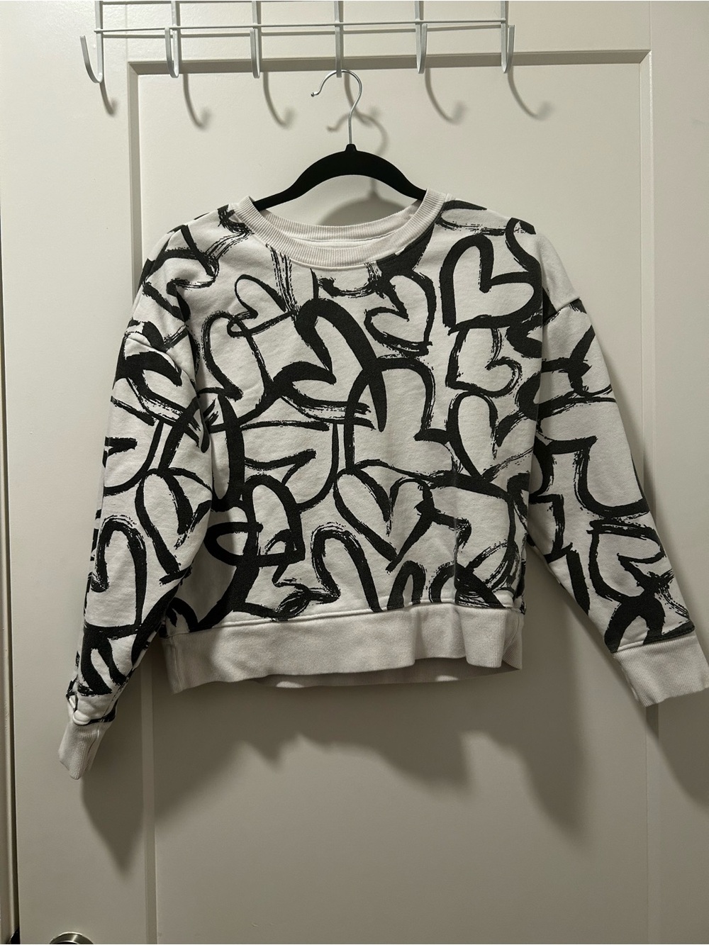 Maeve by Anthropologie Abstract Heart Crewneck Sweatshirt White Black XS